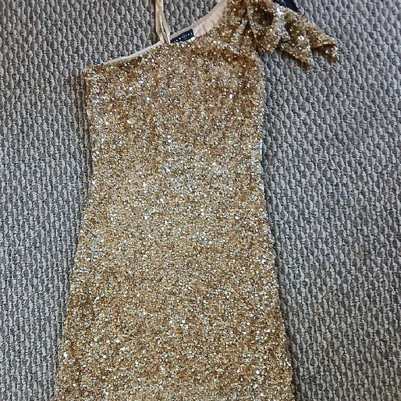Aidan Mattox Gold Pleated One Shoulder Cocktail Dress